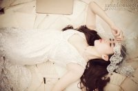 Hot girl Nu Phạm tung bộ ảnh cô dâu mới