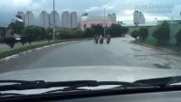 6 cách phòng chống cướp, giật khi đi xe máy