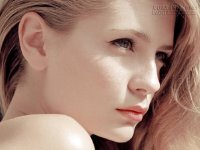 Bí quyết bảo vệ da bằng việc rửa mặt sau khi xem ti vi