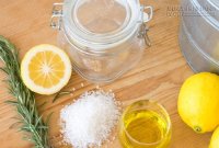 Tự làm muối tắm chanh chăm sóc da toàn thân