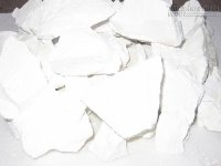 [Mẹo] - Cách chống ẩm đơn giản bằng vôi sống và than củi