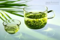 Thoát khỏi da đầu nhờn với 5 nguyên liệu tự nhiên