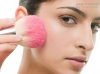 Bí quyết chọn cọ trang điểm cho gương mặt tỏa sáng