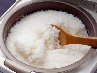 Mẹo hay bảo quản cơm nguội tránh bị thiu trong ngày hè