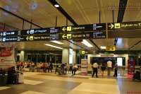 Cách đi tàu điện ngầm ở Singapore