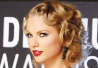 2 phong cách trang điểm làm nên thương hiệu Taylor Swift