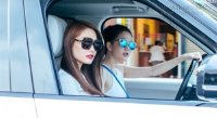 Đọ thần thái mỹ nhân Việt qua cách họ tự lái xe