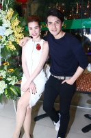 Ông Cao Thắng tình cảm hôn Đông Nhi