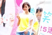 Chân không đẹp, Trần Nghiên Hy vẫn tự tin mặc quần ngắn tạo dáng
