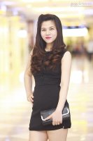 Mỹ Dung mặc váy bó, lộ vòng 2 kém thon