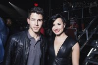 Demi Lovato và Nick Jonas hợp tác lập hãng đĩa riêng