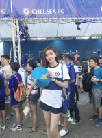 Á hậu Huyền My háo hức cổ vũ cho CLB Chelsea