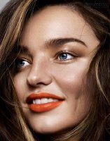 4 màu son làm nên vẻ đẹp mê đắm của Miranda Kerr