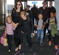 Đại gia đình Jolie-Pitt đi nghỉ ở Nice