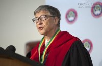 Bill Gates Đại học vẫn là con đường chắc chắn hơn