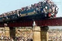 Truyện ngắn vui: Đường sắt trên không