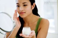 Cách giúp bạn loại bỏ vết cháy nắng nhanh chóng