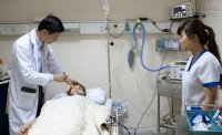 Cách xử lý khi bị ngộ độc rượu