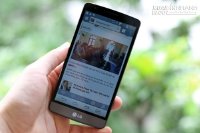 Smartphone Android cao cấp và tầm trung hạ giá hàng loạt