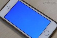 IPhone 6 dính lỗi màn hình xanh và tự khởi động lại