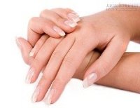 Bỏ túi 5 mẹo hay cho móng tay sáng bóng