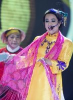 Thanh Duy diễn điệu bộ lả lơi của 'Thị Hến' Thanh Kim Huệ