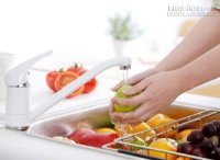Những cách hiệu quả để loại bỏ độc tố trên vỏ trái cây