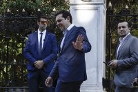 Châu Âu ném phao cho Hy Lạp