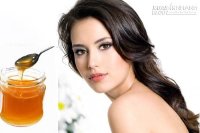 Đánh bay vết thâm trên mặt bằng mật ong và vitamin E