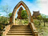 Tháp Po Klong Garai đậm nét Chăm ở Ninh Thuận