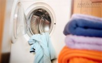 Mẹo hong khô quần áo và xử lý mùi hôi khi trời mưa dài ngày