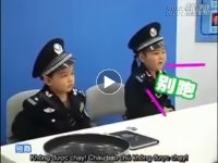 Cặp đôi cảnh sát nhí đốn tim cư dân mạng