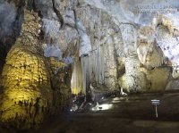 Những hình thù kỳ lạ ở động Thiên Đường