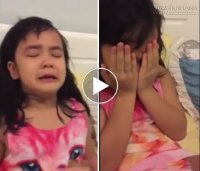 Bé khóc đòi ở với mẹ cực đáng yêu, hài hước và lém lỉnh