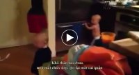Chết cười với hai bé chưa biết nói mà đã biết cãi nhau bằng tiếng sao Hỏa rồi