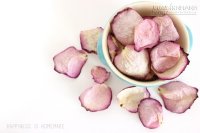 Tự làm hỗn hợp tẩy da chết từ hoa hồng, vừa đẹp da vừa thơm các nàng ơi