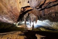 Khai trương tour du lịch trải nghiệm đến hang Va