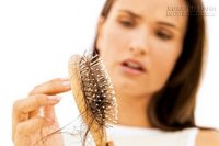 Mẹo dân gian chữa rụng tóc đơn giản mà hiệu quả không ngờ