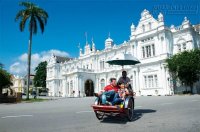 Các hãng lữ hành giảm mạnh giá tour trăng mật Malaysia