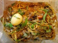 Tự làm bánh tráng trộn dễ hơn bạn tưởng
