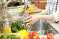 Những cấm kị khi cho trẻ ăn rau