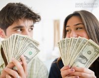 12 chòm sao và cách giữ tiền bạc