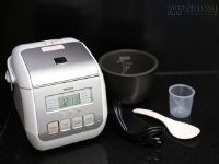 Mách bạn 4 mẹo vặt lau chùi nồi cơm điện sáng bóng