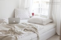Để 11 thứ này ở đầu giường - là bạn đang tự hại mình!