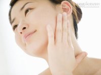 Làm sao để da mặt không bị chảy xệ?