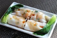 Tự làm bánh cuốn nhân tôm tại nhà