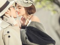 Mẹ chồng tròn mắt khi nhìn thấy tôi sánh bước bên người đàn ông giàu có