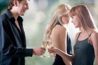 Vợ hãnh diện vì chồng… có bồ?