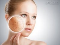 Làn da khô nẻ vì mắc phải 4 thói xấu quen thuộc