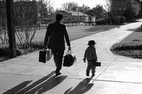 Bài học cho mọi người con, hy vọng cho mọi người cha